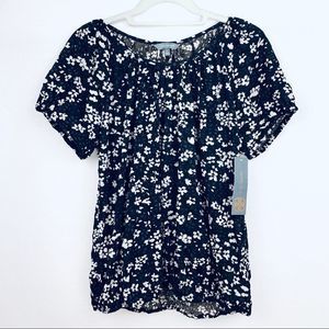 NWT Daisy Fuentes Crinkle Top Black/White XL